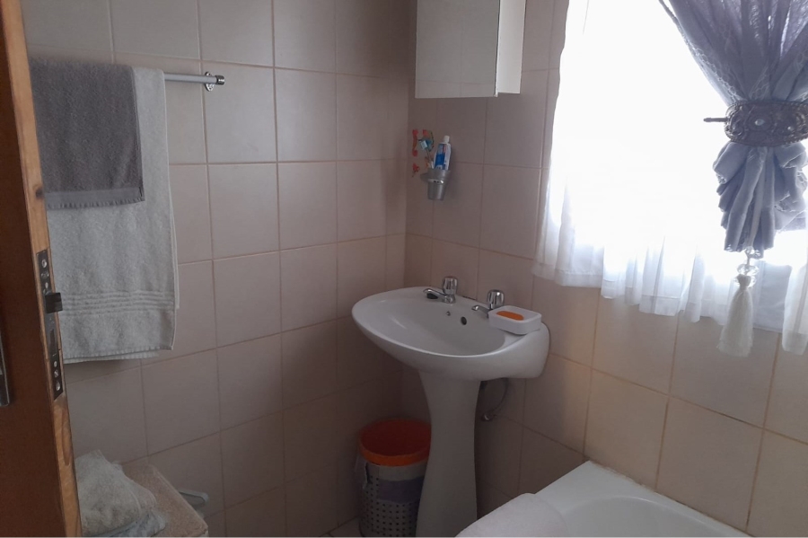 3 Bedroom Property for Sale in Flimieda North West